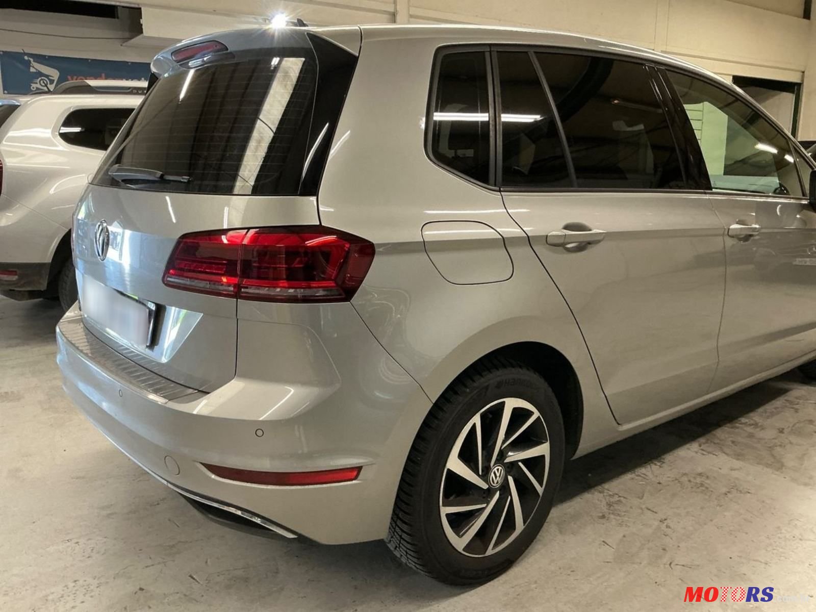 2019' Volkswagen Golf Sportsvan photo #3