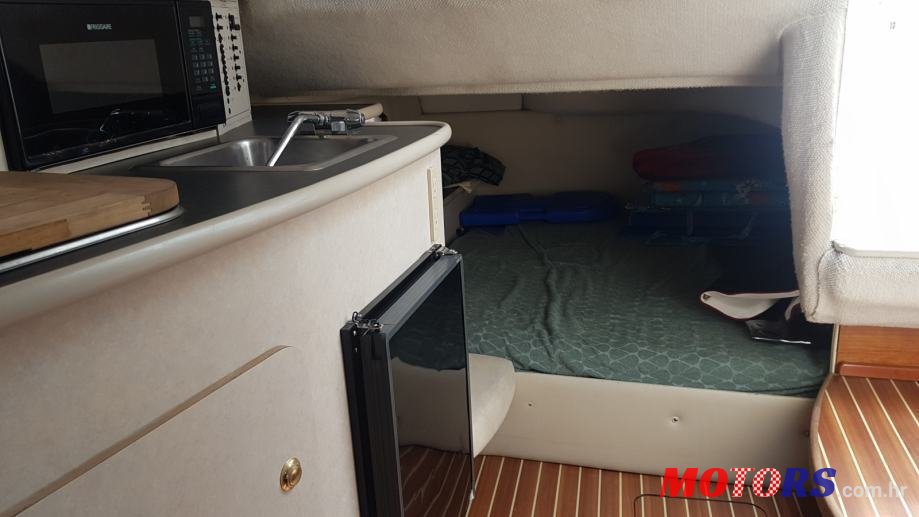 1998' Regal COMODORE 242 photo #2