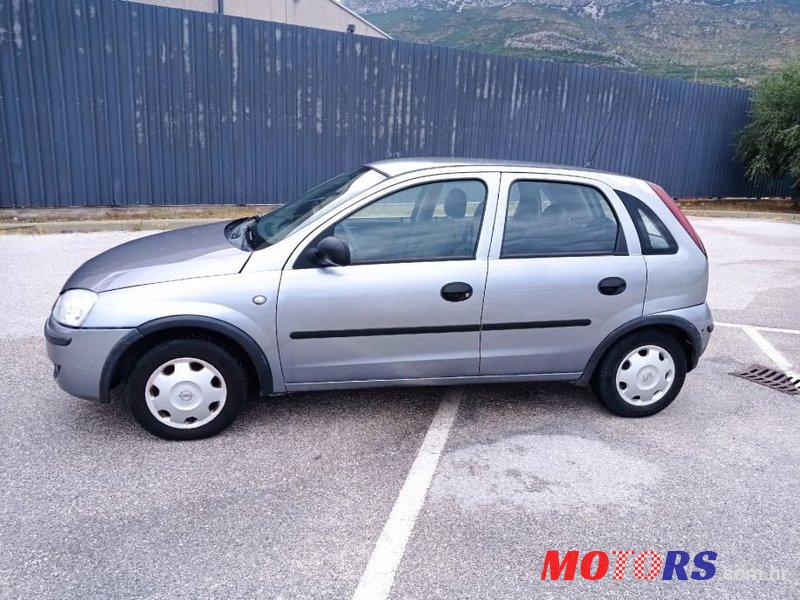 2004' Opel Corsa 1,2 16V photo #1