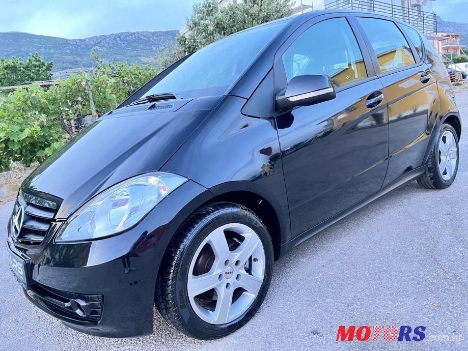 2012' Mercedes-Benz A-Klasa photo #4