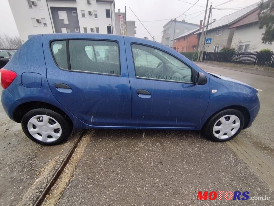 2014' Dacia Sandero 1,2 16V photo #6