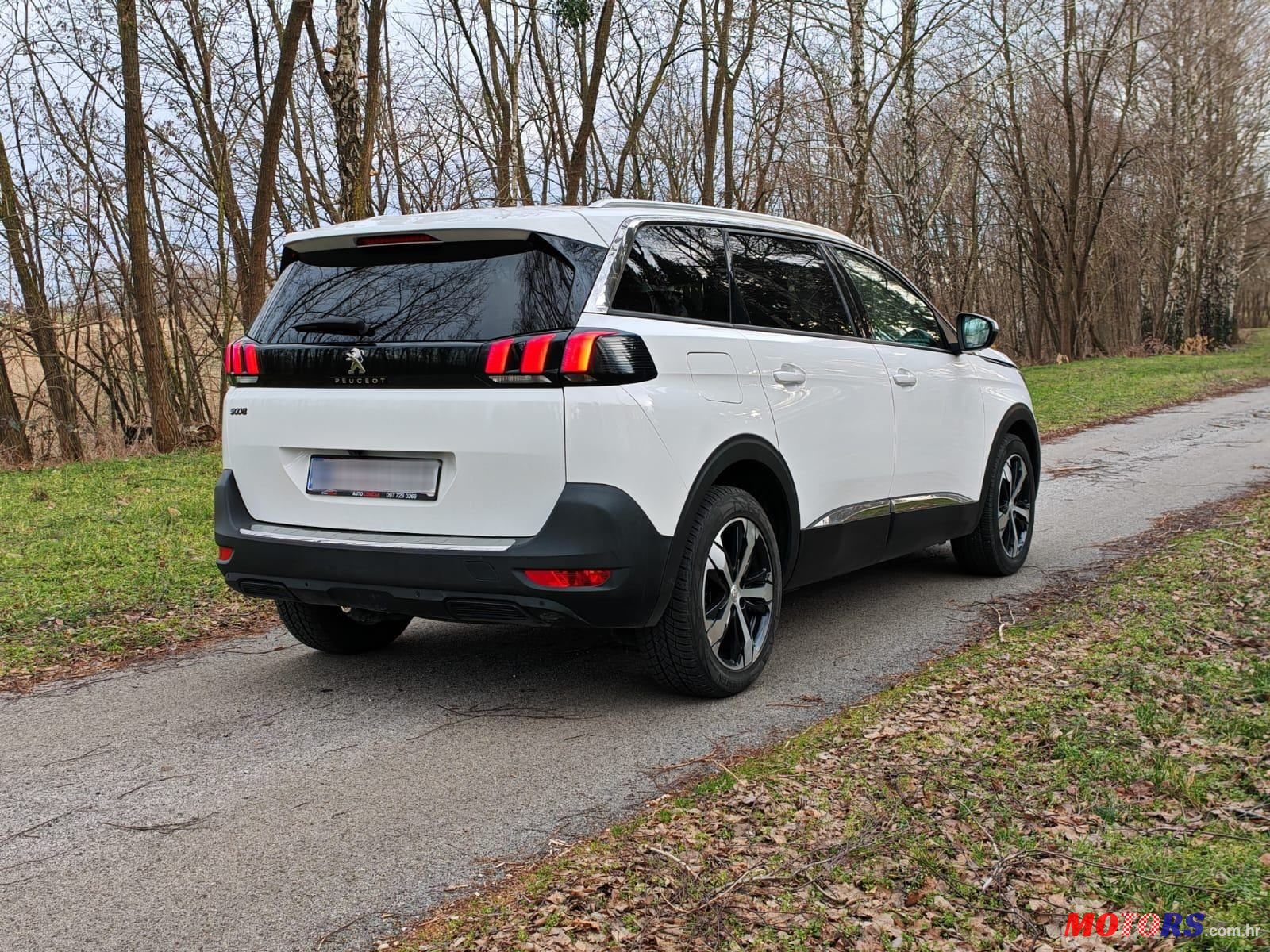 2019' Peugeot 5008 1,5 Bluehdi photo #5