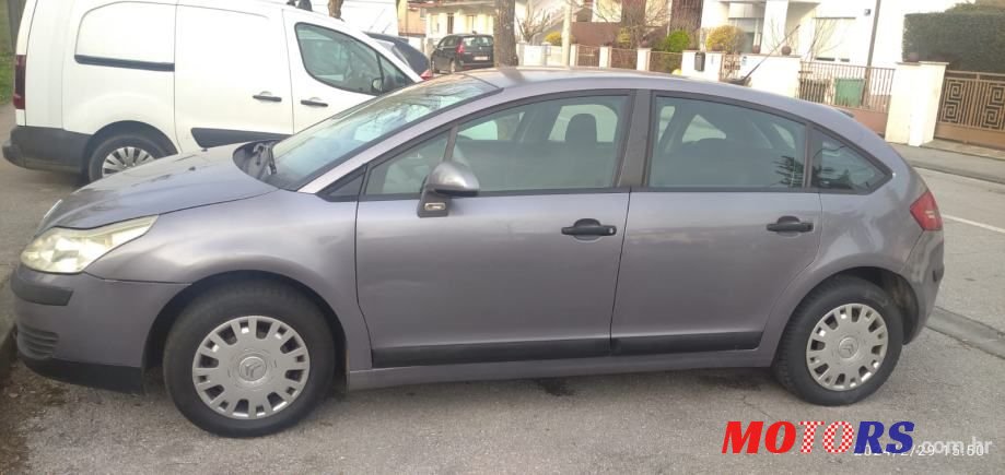 2005' Citroen C4 1,6 Hdi 16V X photo #6