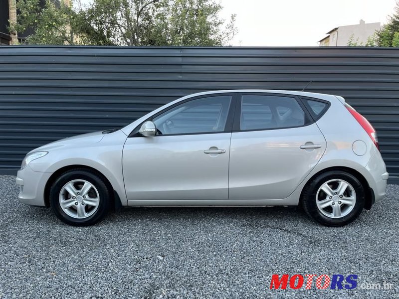 2009' Hyundai i30 1,6 Crdi photo #2