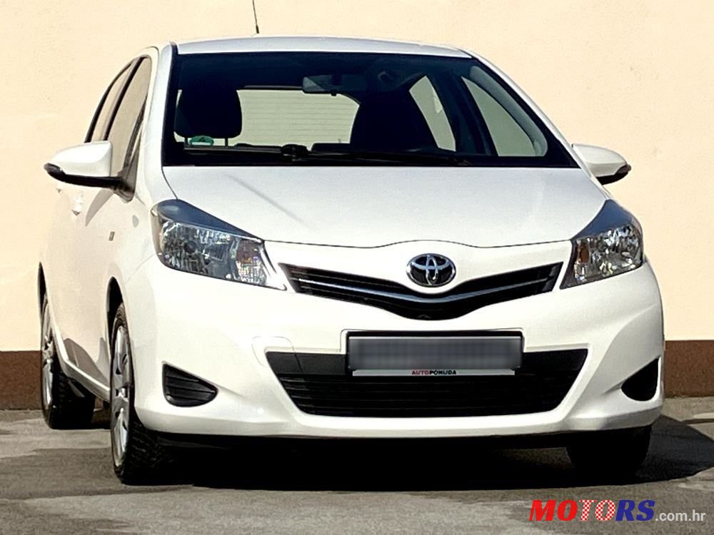 2012' Toyota Yaris 1,0 Vvt-I photo #2