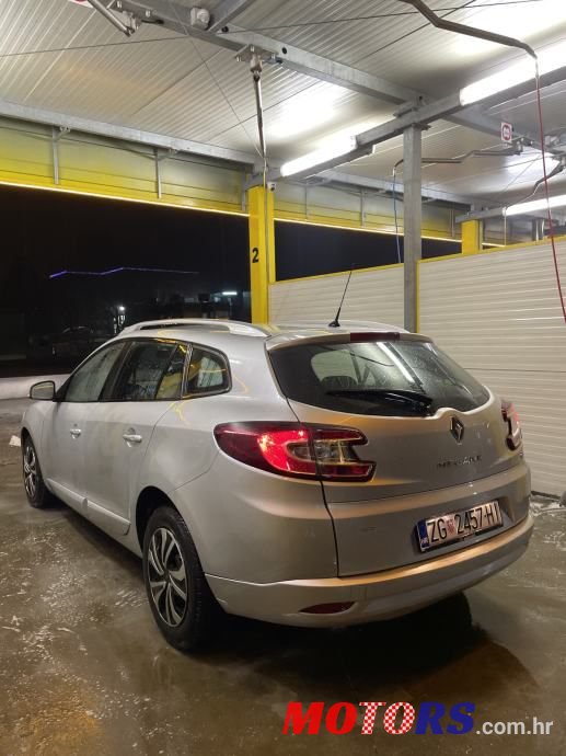 2014' Renault Megane Grandtour photo #3