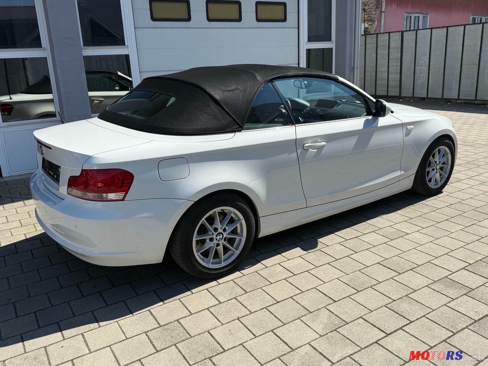 2010' BMW Serija 1 118I photo #5