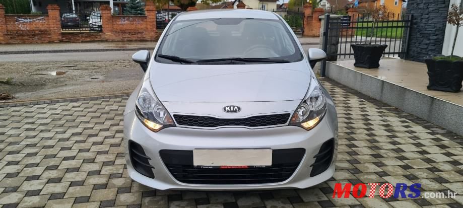 2015' Kia Rio photo #4