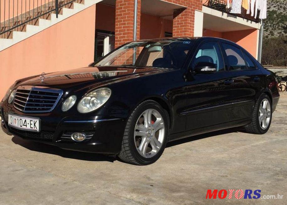 2007' Mercedes-Benz E-Klasa photo #1
