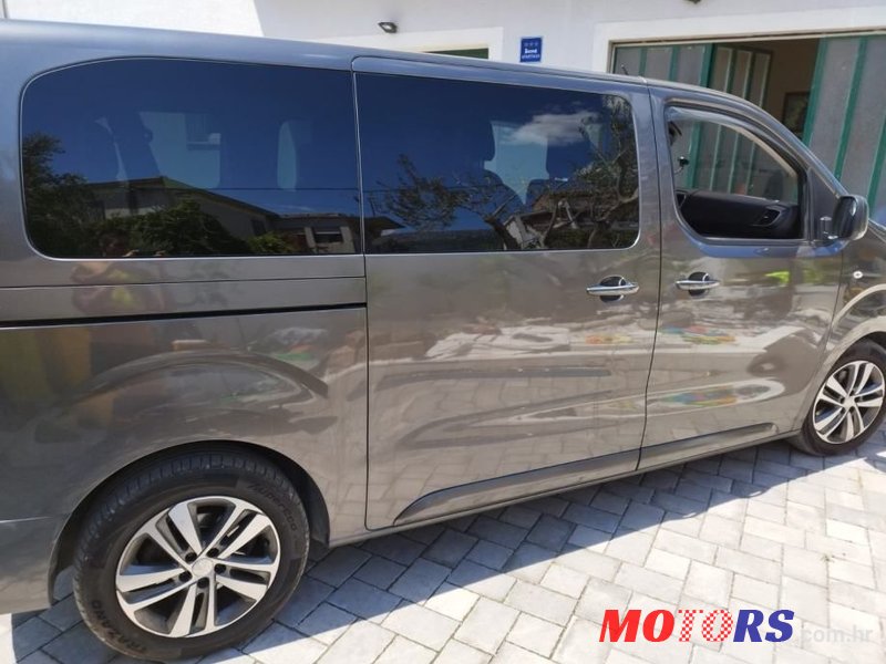 2017' Peugeot Traveller 2,0 Bluehdi photo #6