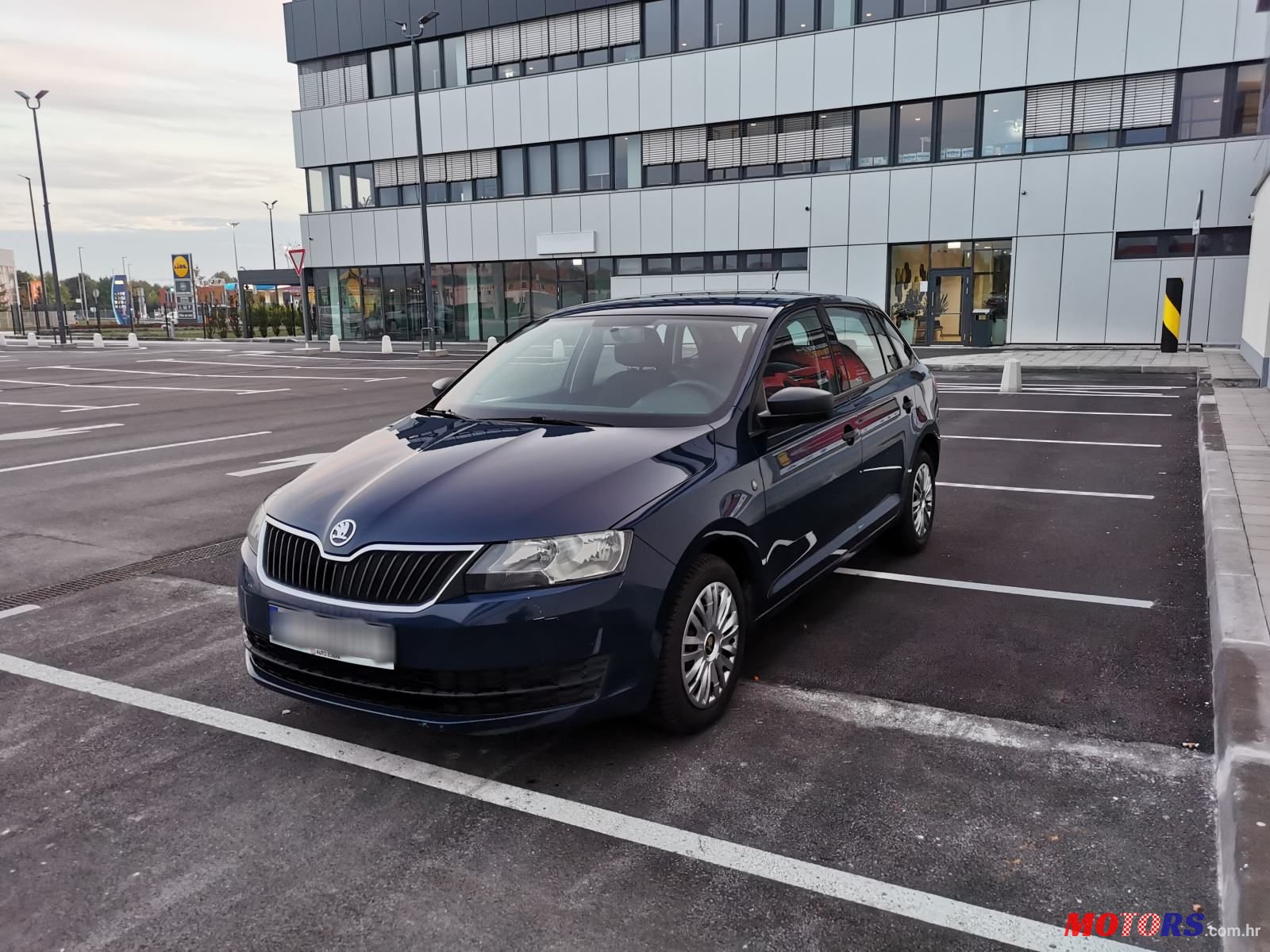 2015' Skoda Rapid 1,6 Tdi photo #2