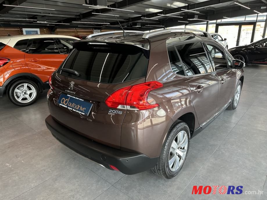 2015' Peugeot 2008 photo #6