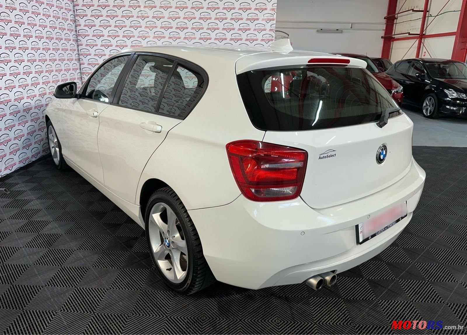 2013' BMW Serija 1 125D photo #4