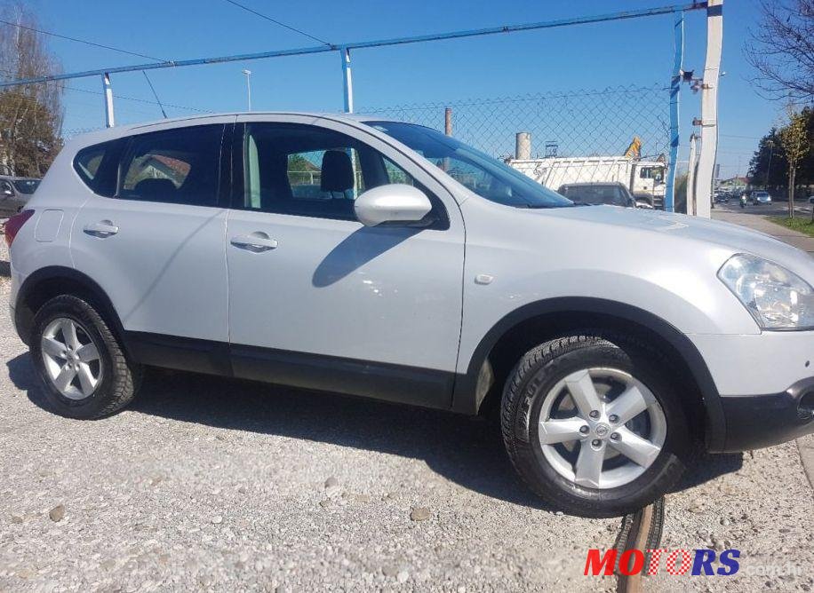 2009' Nissan Qashqai 1,6 16V photo #2