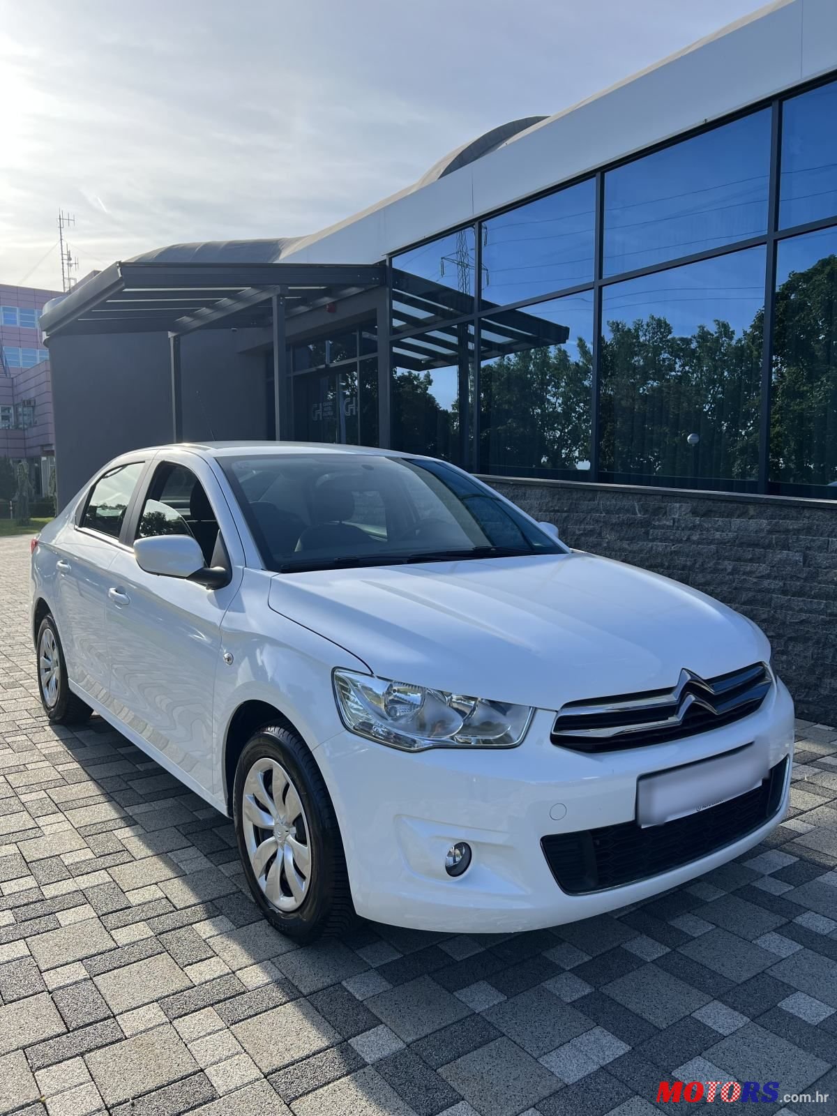 2015' Citroen C-Elysee 1,2 Vti photo #1