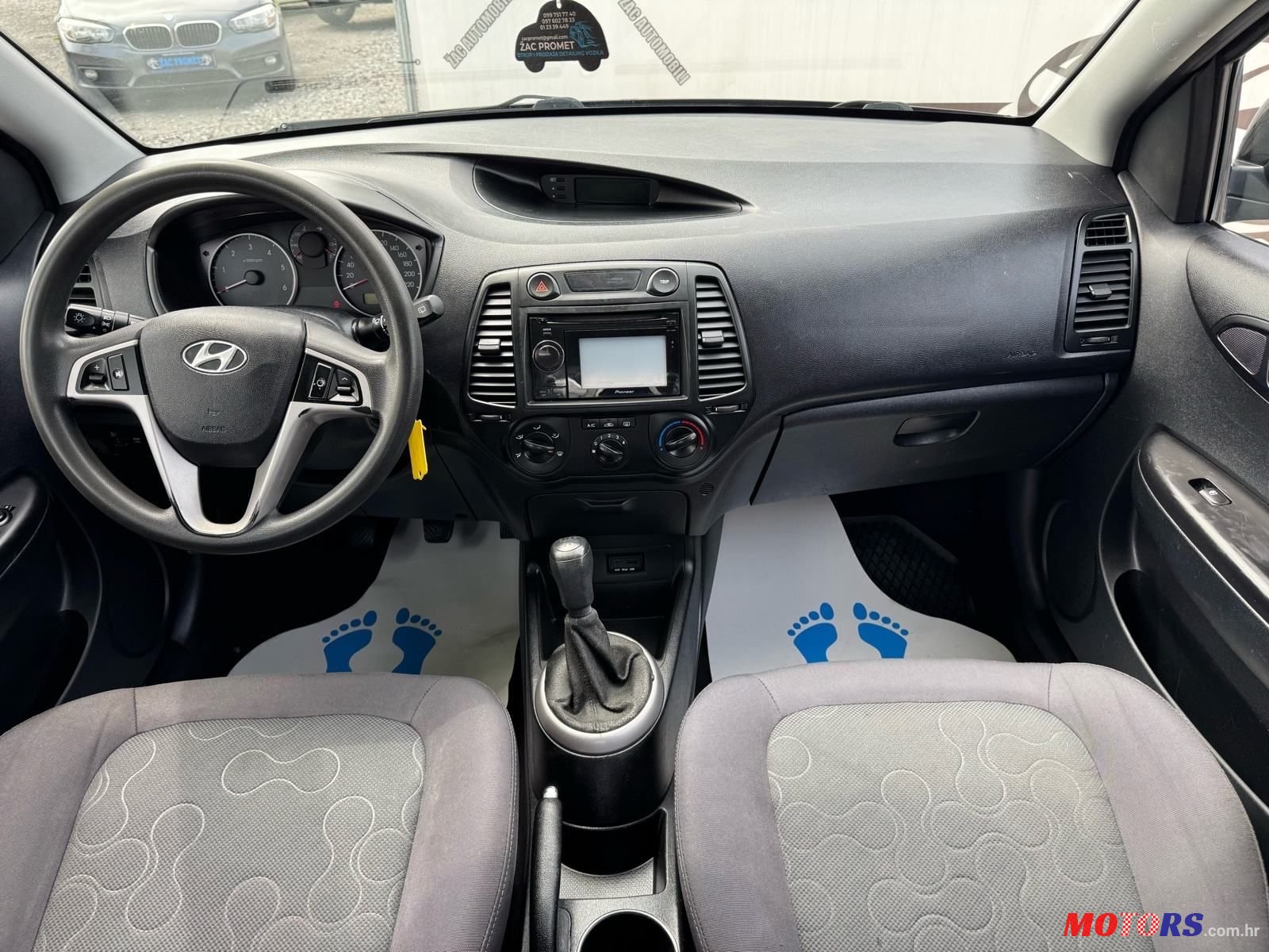 2010' Hyundai i20 1,4 Crdi photo #2