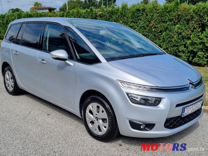 2015' Citroen C4 Grand Picasso photo #4