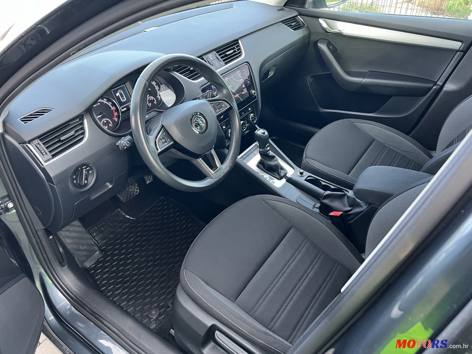 2019' Skoda Octavia Combi photo #6