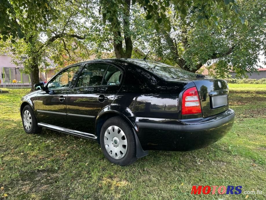 2009' Skoda Octavia 1,6 photo #6