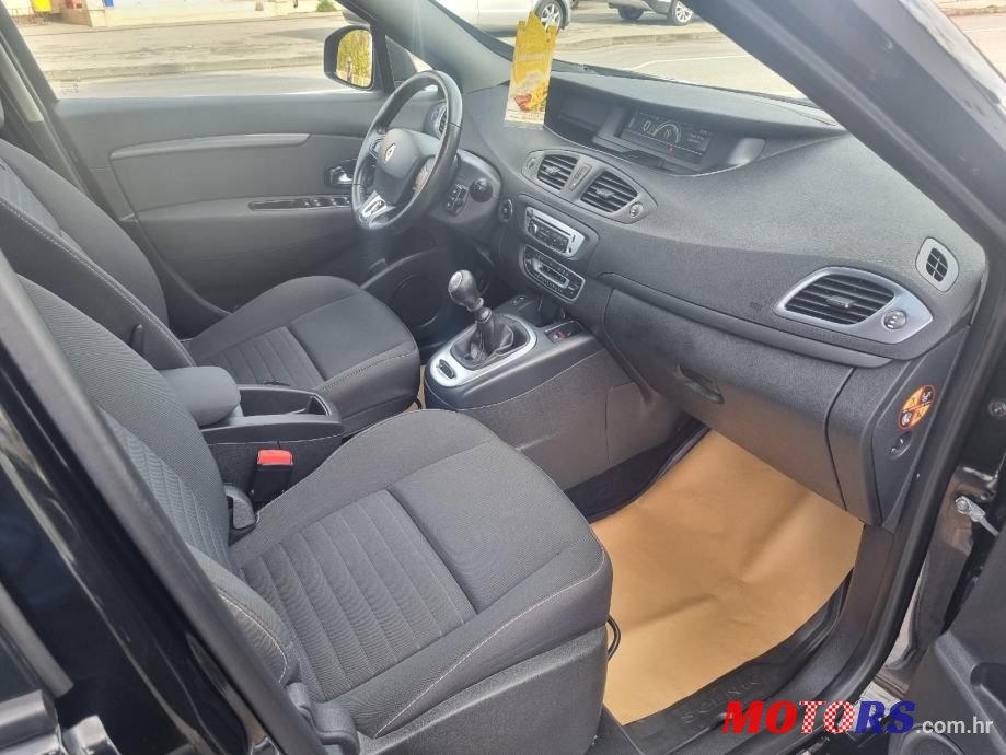 2016' Renault Scenic Dci 110 photo #6