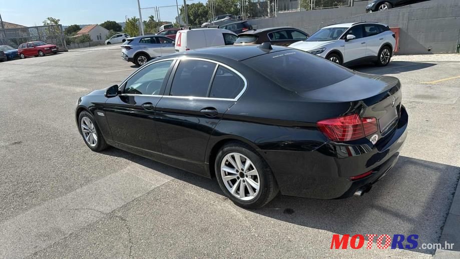 2016' BMW Serija 5 520D All-In-5 photo #6
