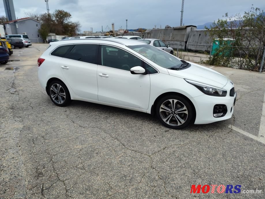 2018' Kia Ceed Sportswagon photo #2