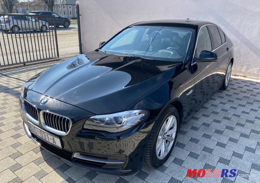 2015' BMW Serija 5 520D photo #1