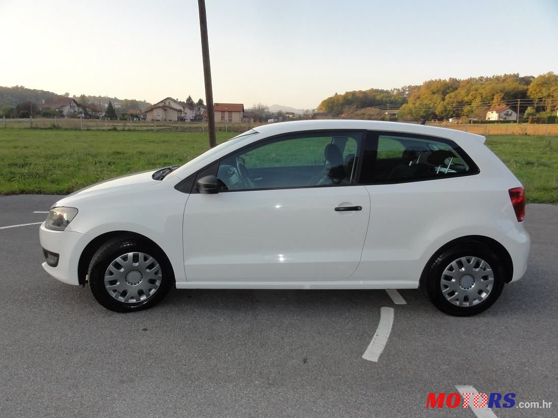 2010' Volkswagen Polo 1,6 Tdi photo #1