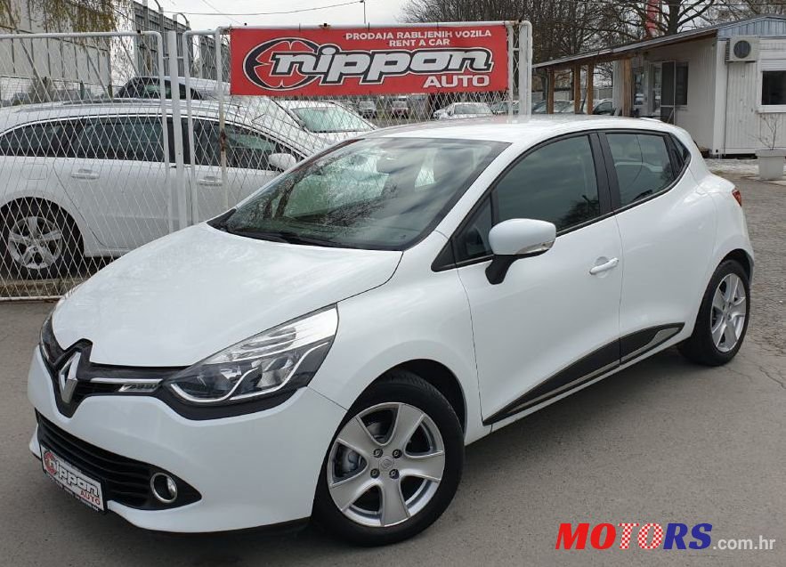 2015' Renault Clio Dci 90 photo #1
