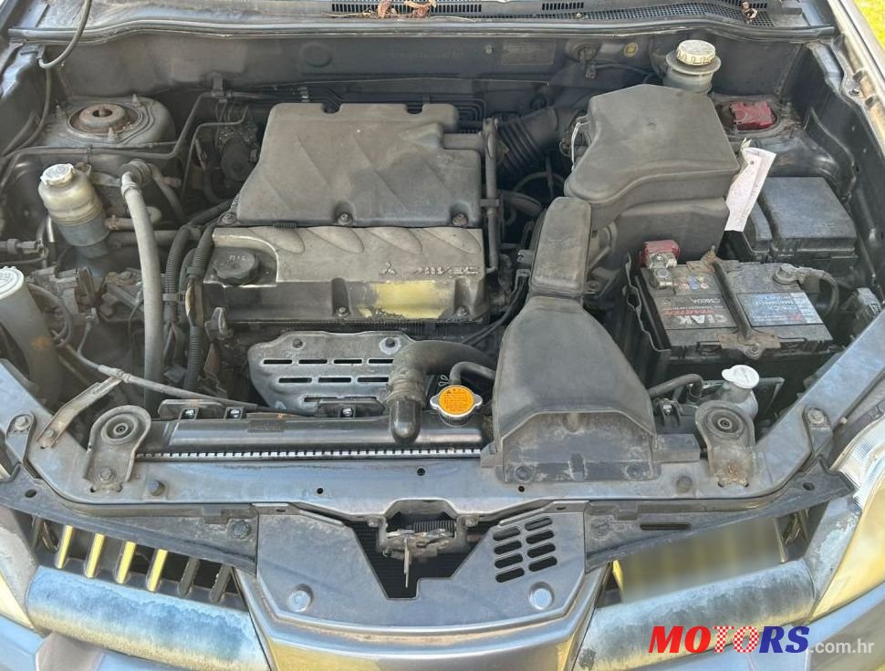 2008' Mitsubishi Outlander 2,4 photo #5