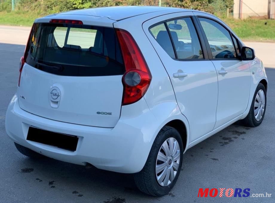 2009' Opel Agila 1,0 photo #6