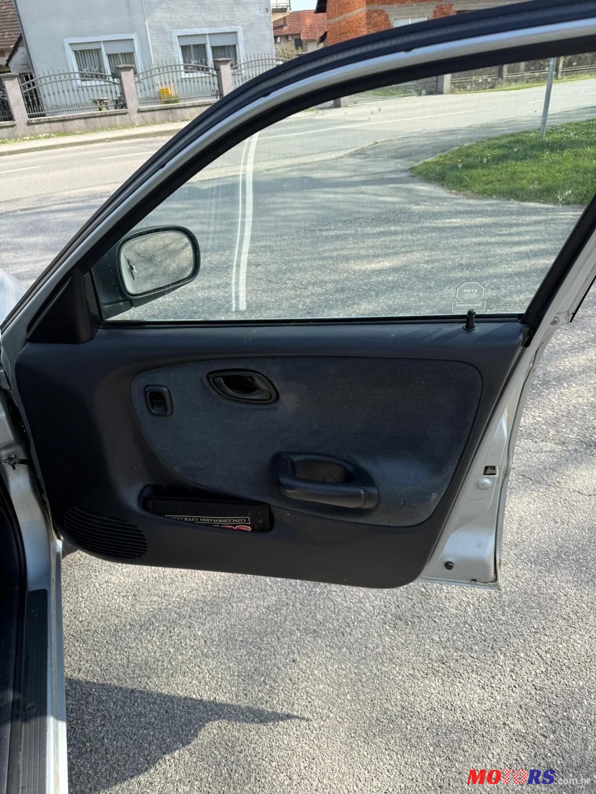 2007' Suzuki Baleno Wagon 1.6 photo #5