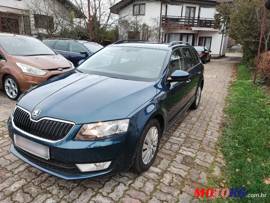 2013' Skoda Octavia Combi photo #3