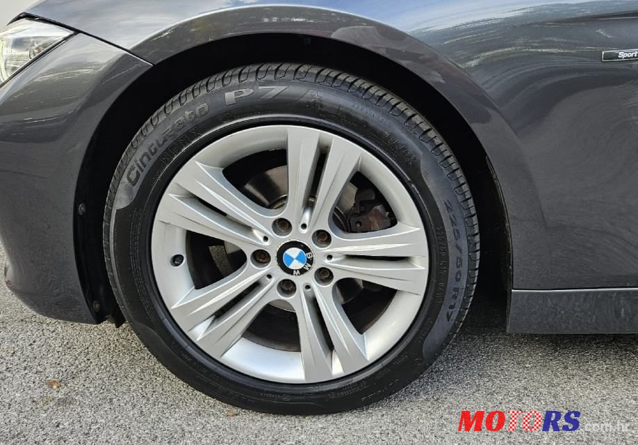 2012' BMW Serija 3 318D photo #4