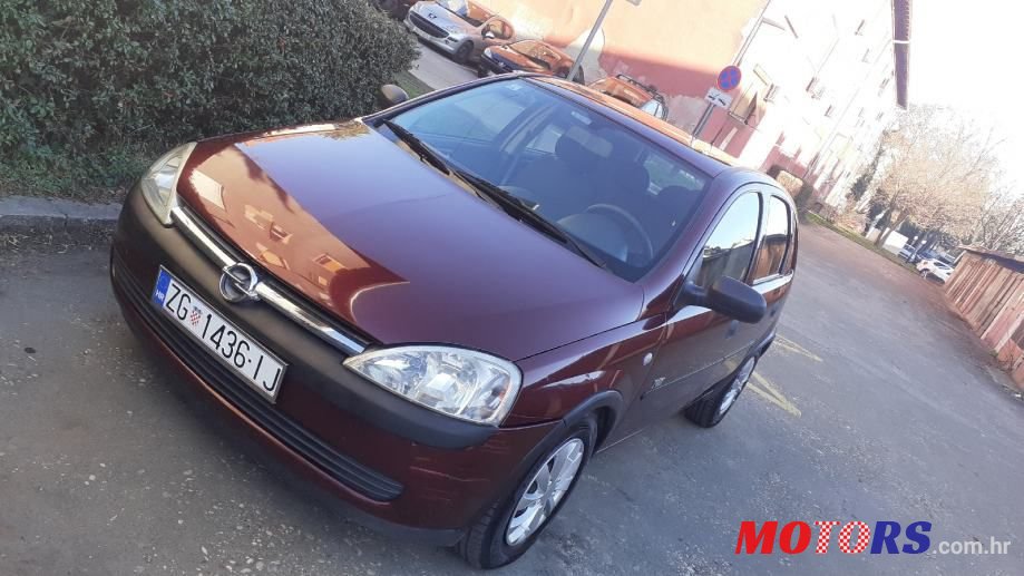 2002' Opel Corsa 1.0 photo #1