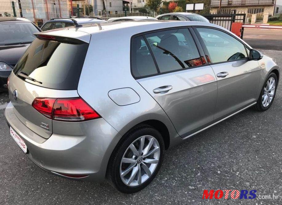 2013' Volkswagen Golf VII 1,6 Tdi Bmt photo #1
