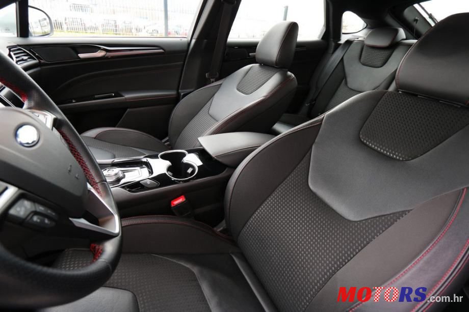 2020' Ford Mondeo 2,0 Tdci photo #6