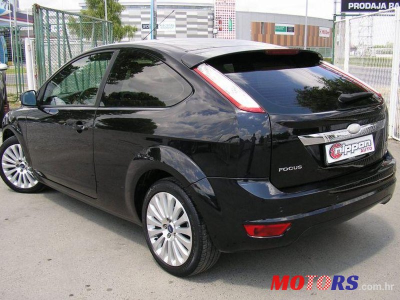 2009' Ford Focus 1,6 photo #1