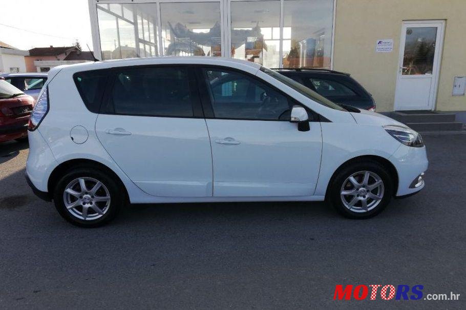 2012' Renault Scenic 1,5 Dci photo #1