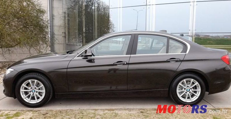 2017' BMW Serija 3 316D photo #2