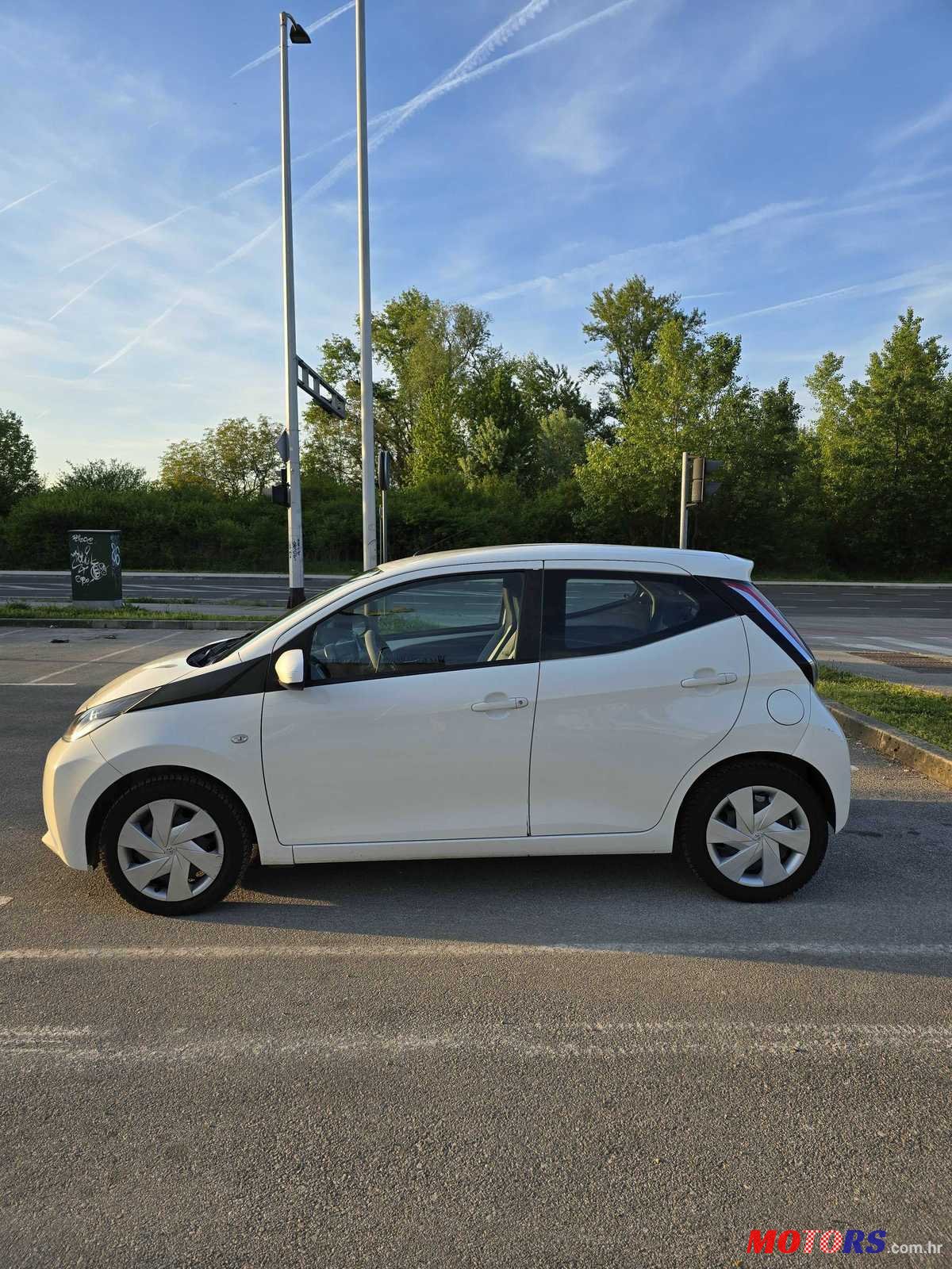 2017' Toyota Aygo photo #3