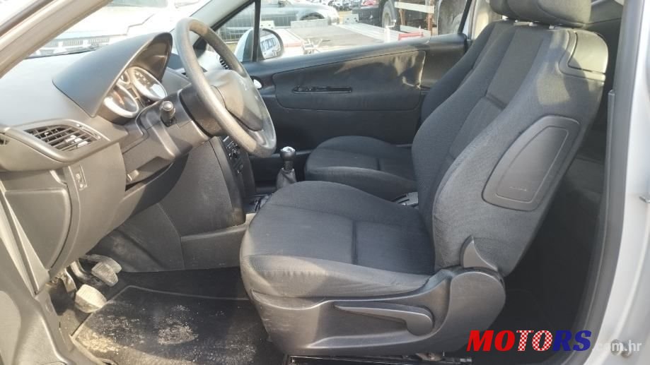 2007' Peugeot 207 1,4 Hdi photo #5