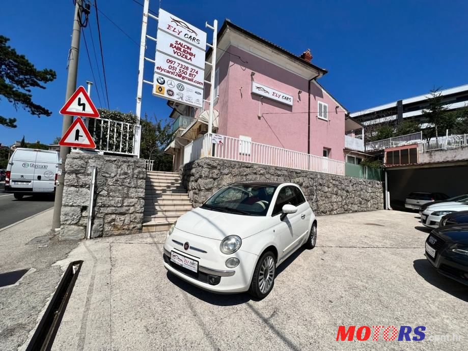 2010' Fiat 500 Sport photo #1