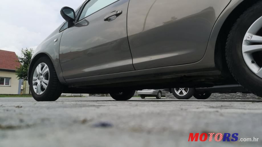 2010' Opel Corsa 1,3 Cdti photo #5