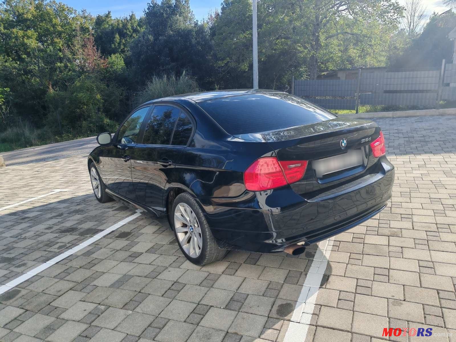 2010' BMW Serija 3 318D photo #2
