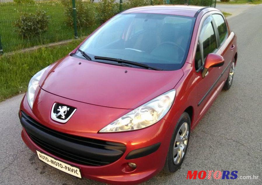 2007' Peugeot 207 1,4 Hdi photo #1