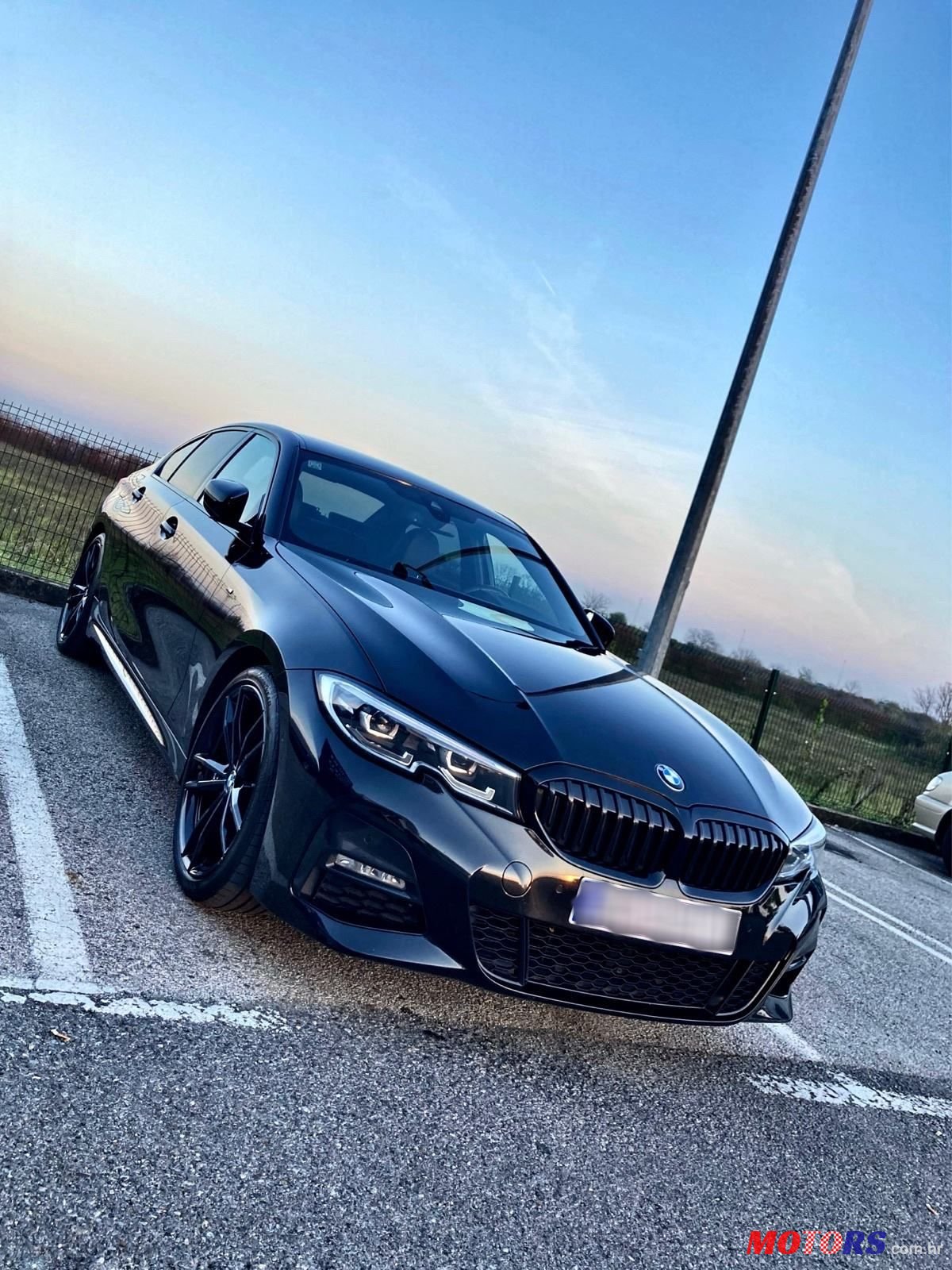 2019' BMW Serija 3 320D photo #1