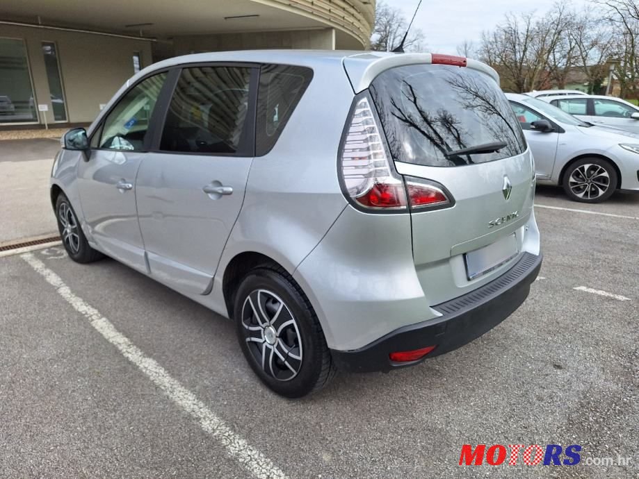 2015' Renault Scenic 1.5 Dci photo #3
