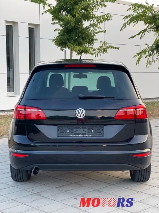 2015' Volkswagen Golf photo #4