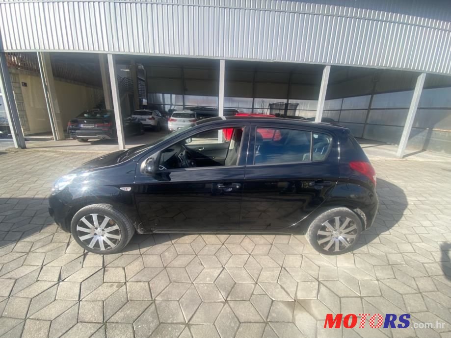 2012' Hyundai i20 1,2 photo #2